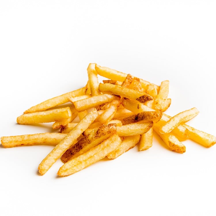 Produkt nærbilde: Pommes Frites rettkuttede med skall i porsjonsskål (fra storpakning).